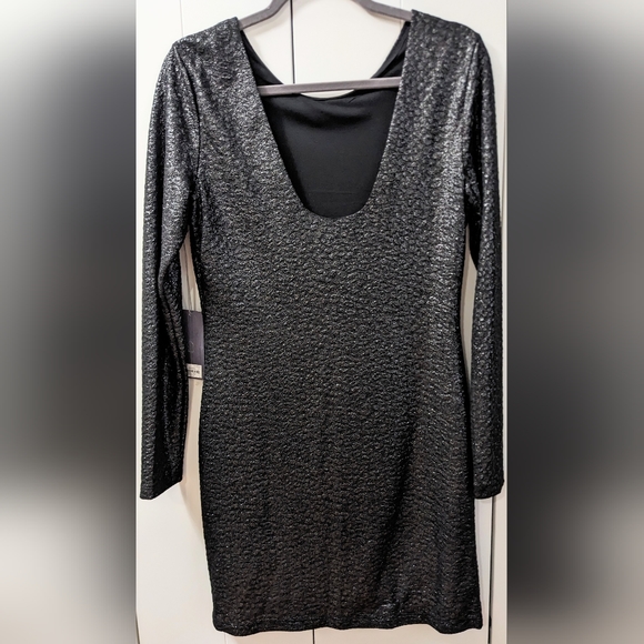 JENNIFER LOPEZ, Lurex, Textured Sheath, Gorgeous Dress, Size Medium. - Picture 4 of 12